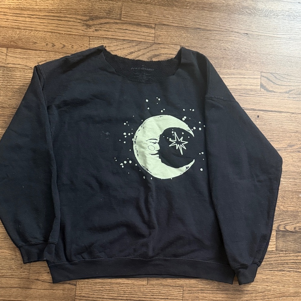 Black Moon Graphic Women’s Crewneck